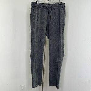 🔹 Lululemon Pull On Athleisure Pants